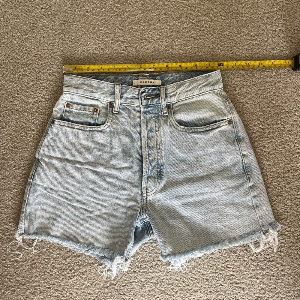Pacsun Girlfriend Shorts size 23